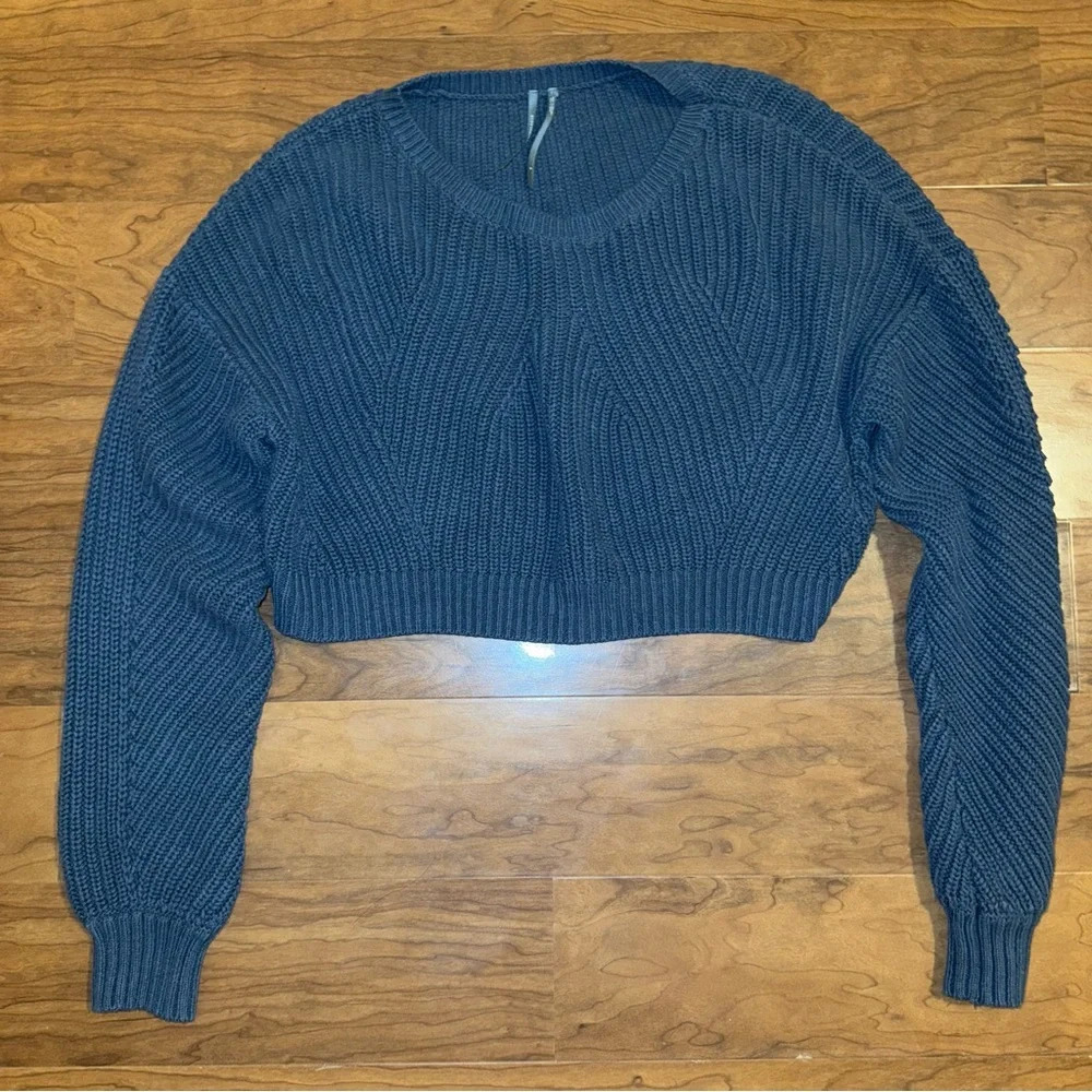 BY ANTHROPOLOGIE | Knitted Crop Crewneck Sweater Charcoal Small